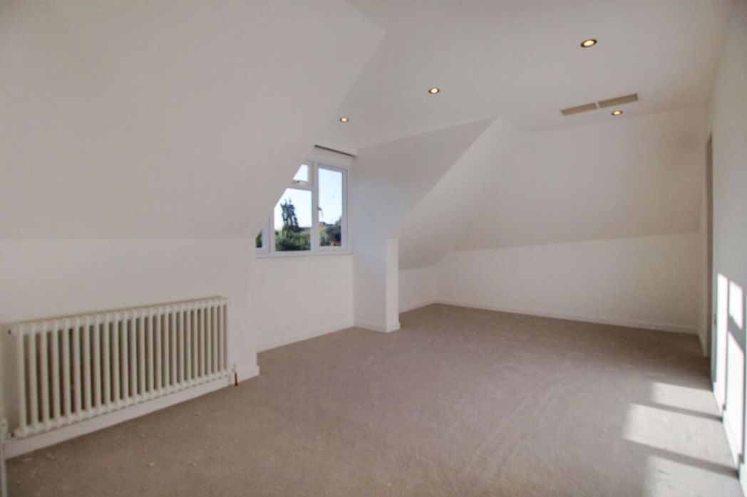Property image 21 of 26