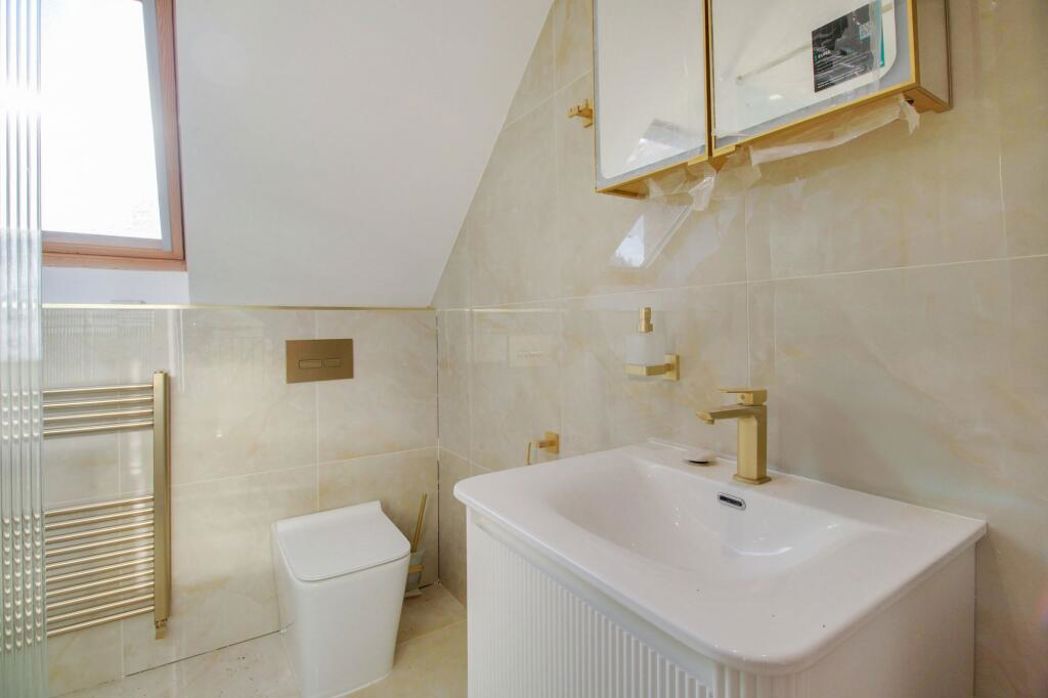 Property image 23 of 26