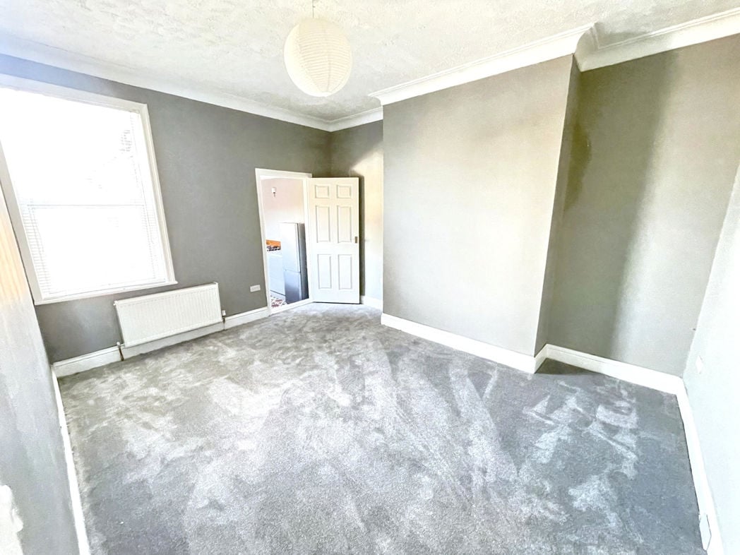 Property image 2 of 7