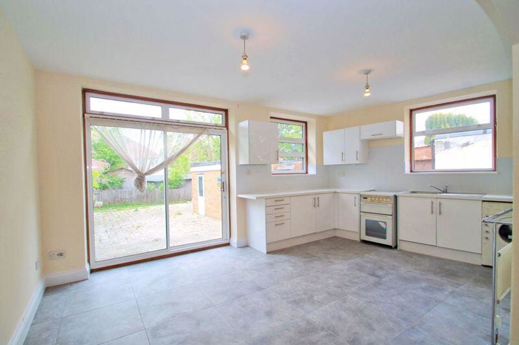 Property image 3 of 14