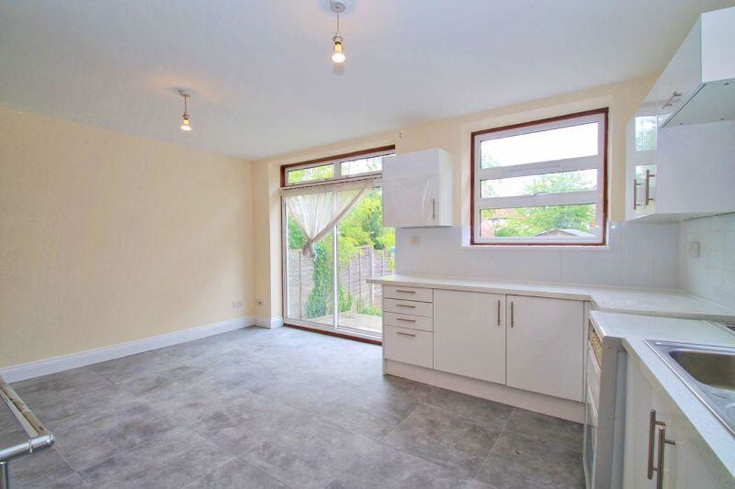 Property image 5 of 14