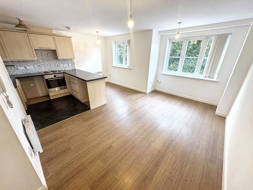 Property image 2 of 7
