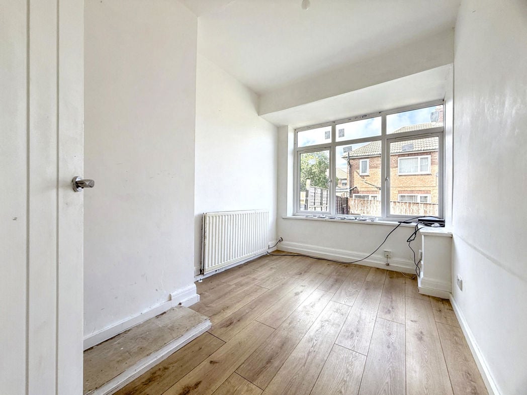 Property image 7 of 19