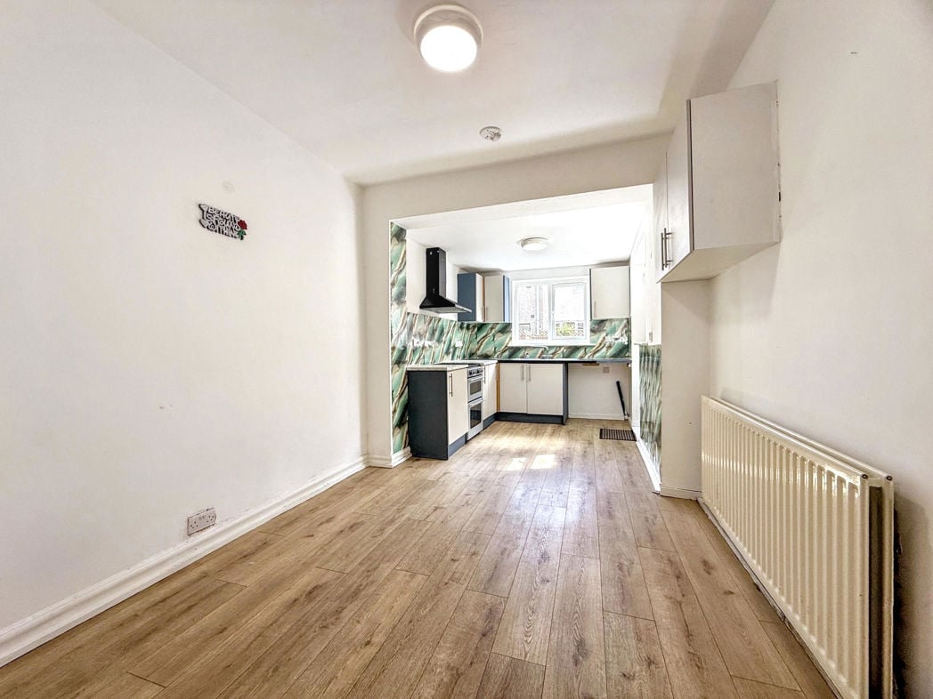 Property image 5 of 19
