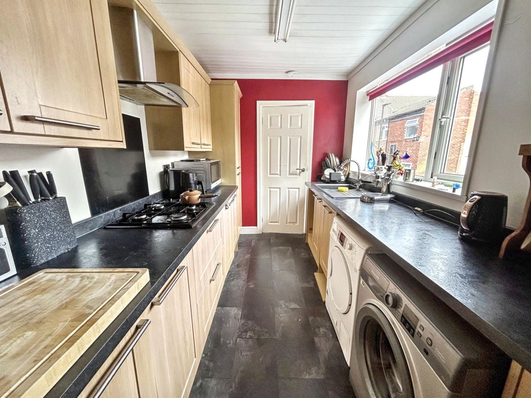 Property image 3 of 4