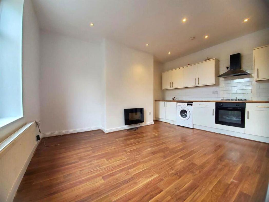 Property image 3 of 13