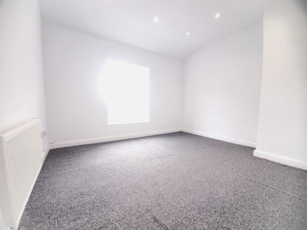 Property image 7 of 13