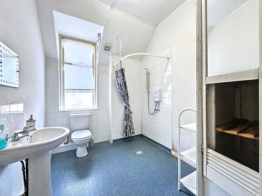 First Floor Bathroom