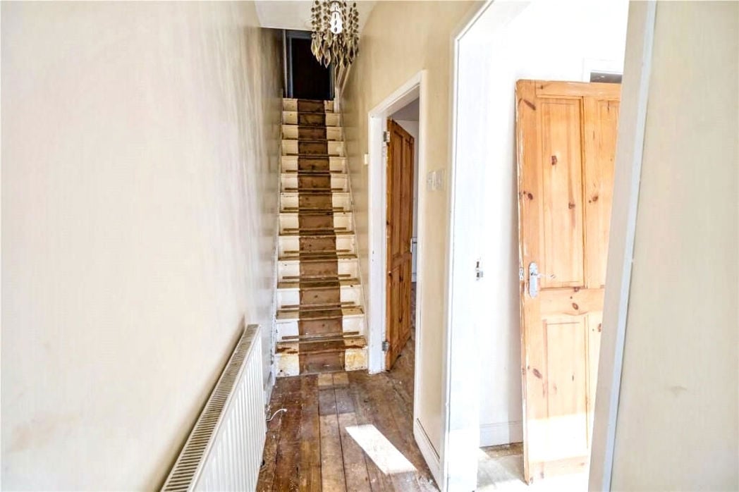 Property image 2 of 16