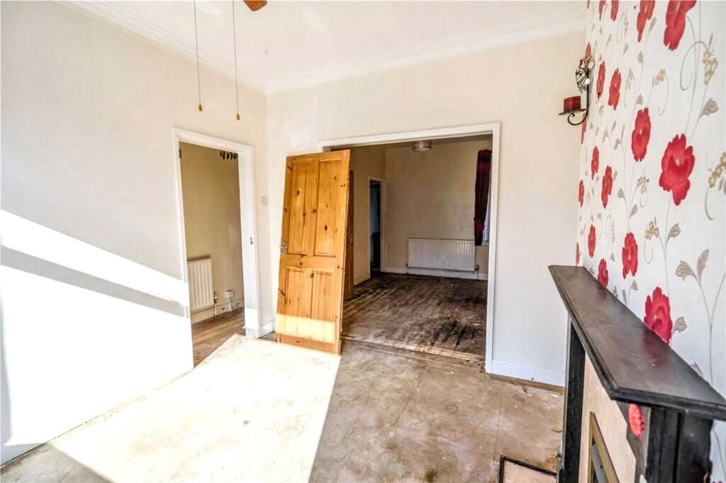 Property image 3 of 16