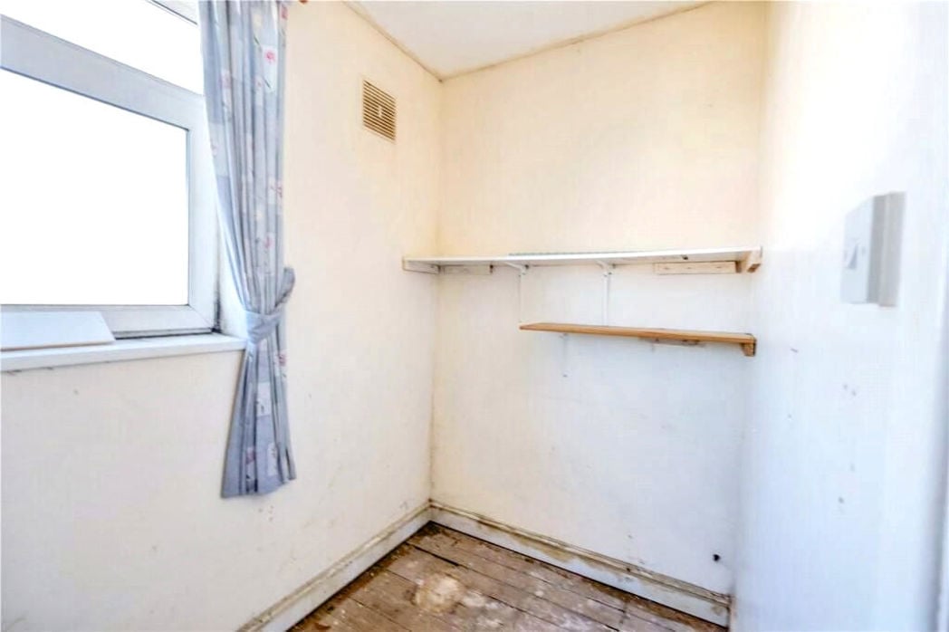 Property image 12 of 16