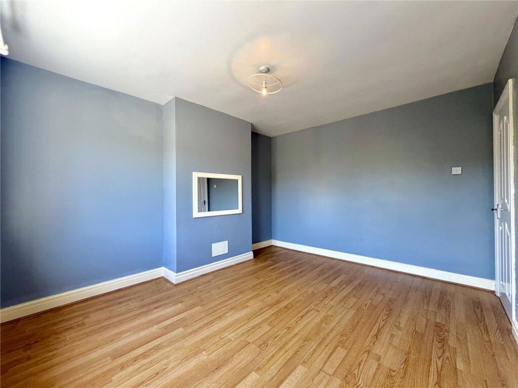 Property image 11 of 24