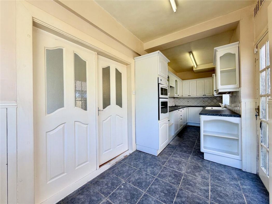 Property image 8 of 24