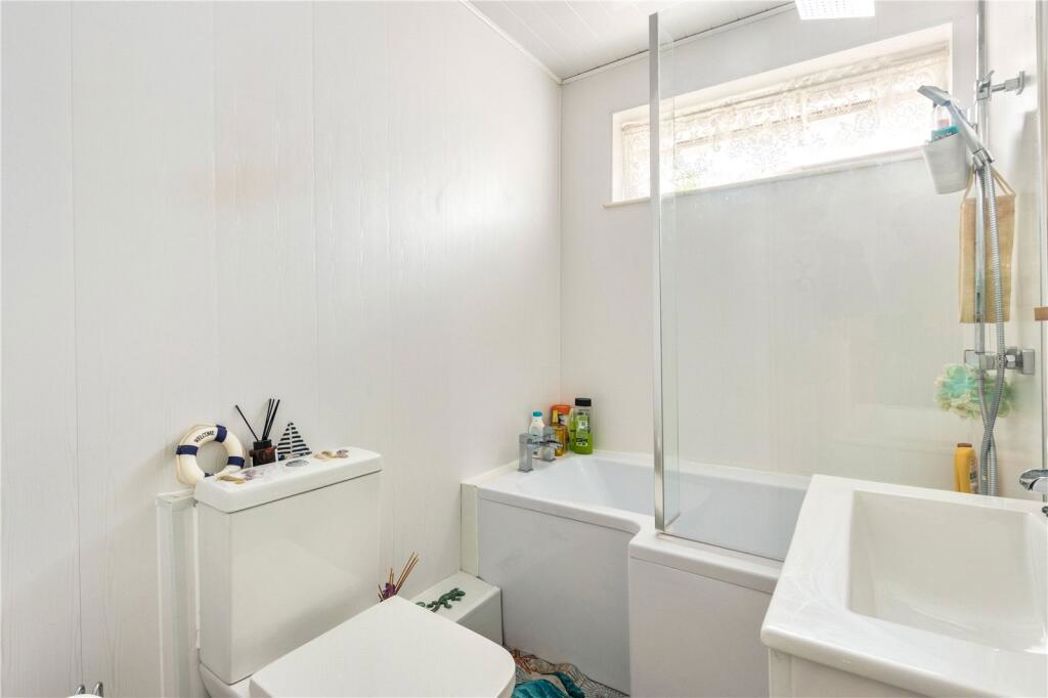 Property image 11 of 14