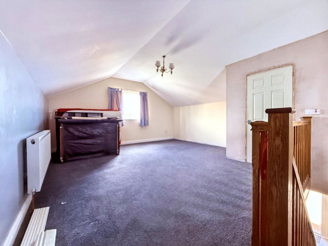 Property image 18 of 33