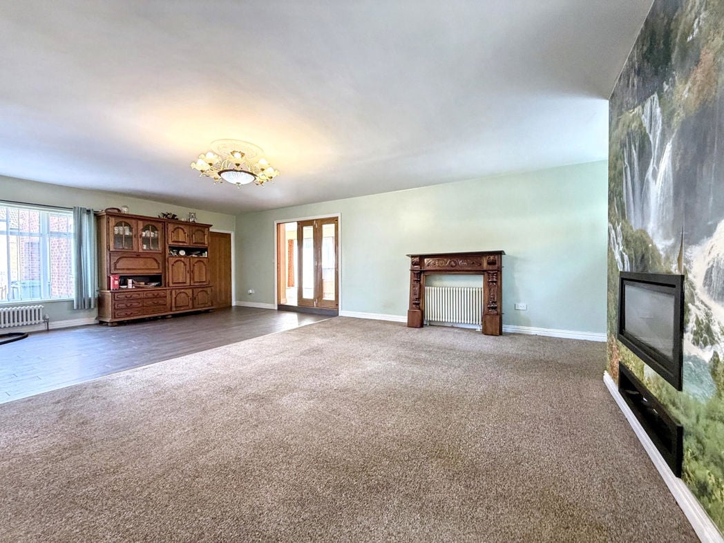Property image 14 of 33