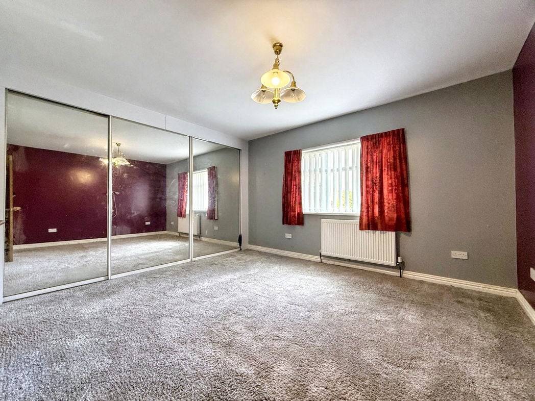 Property image 22 of 33