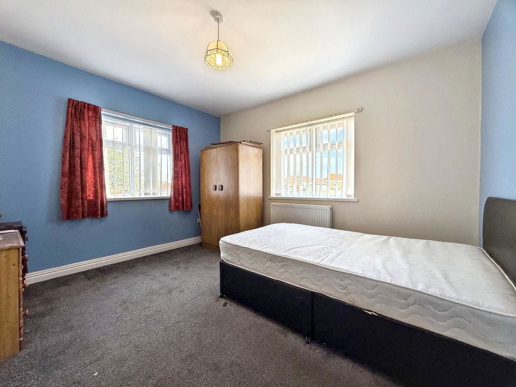 Property image 24 of 33