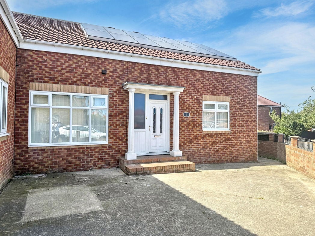 Property image 27 of 33