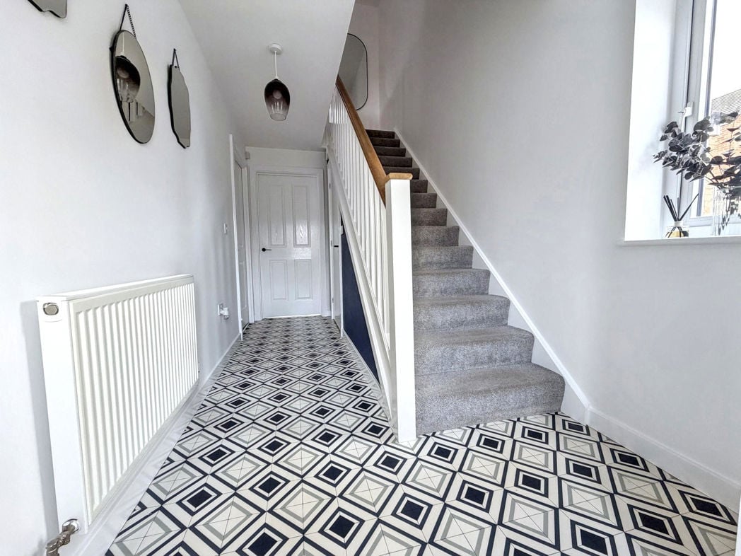 Entrance/Hallway