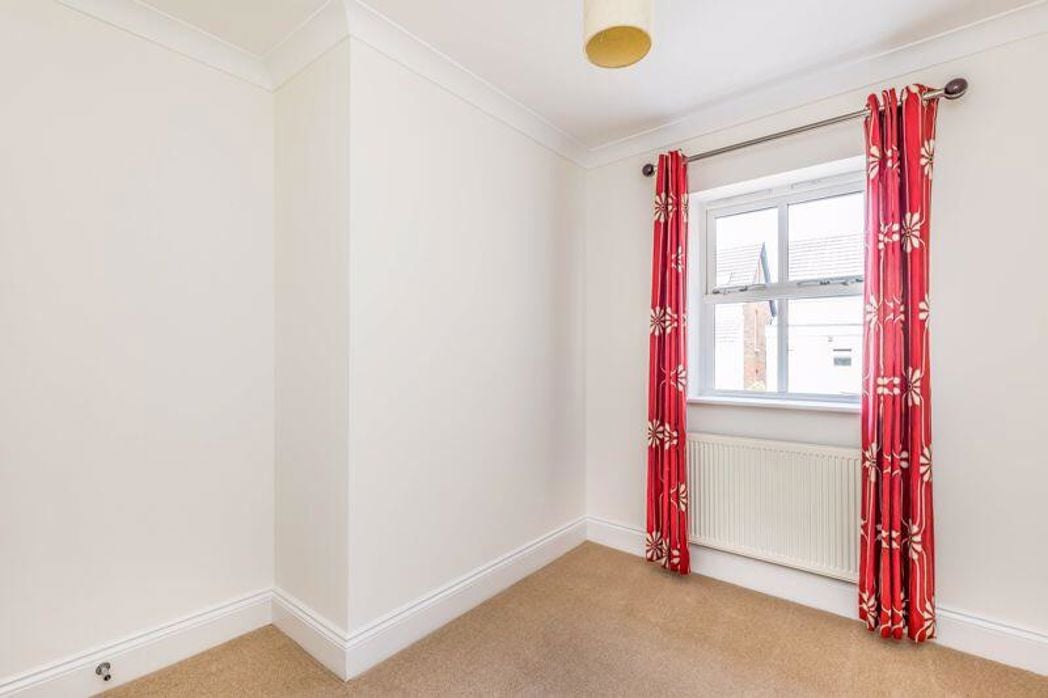 Property image 19 of 27