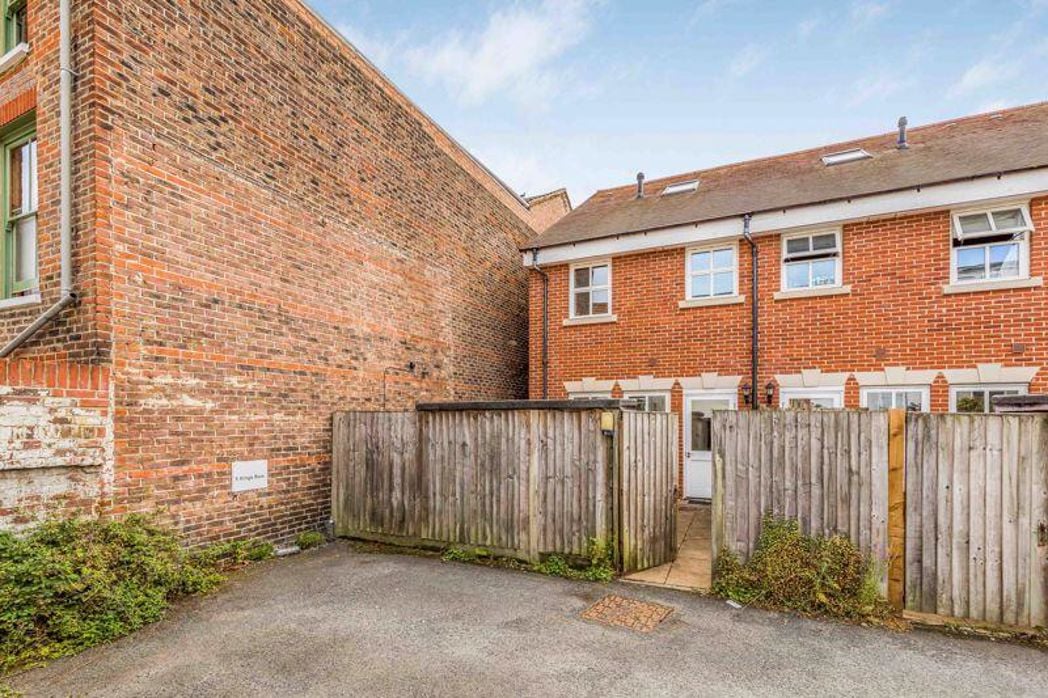 Property image 27 of 27