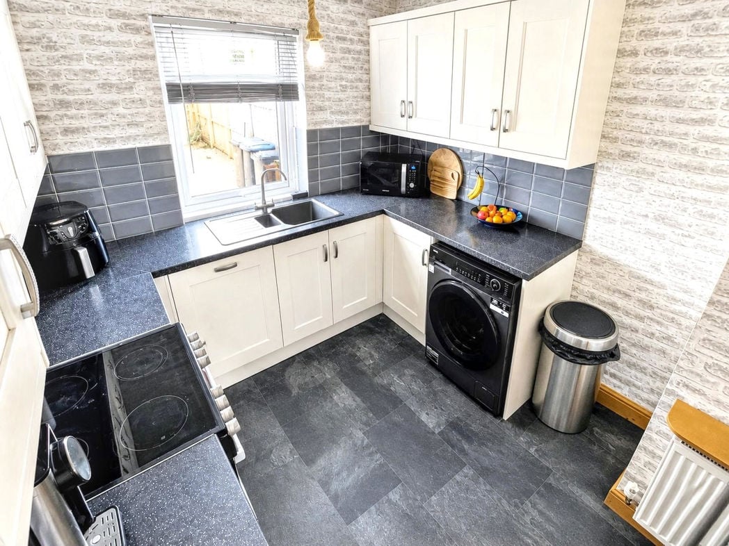 Property image 7 of 21