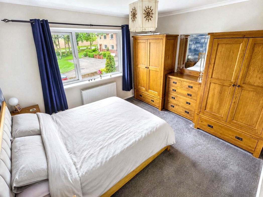 Property image 12 of 21