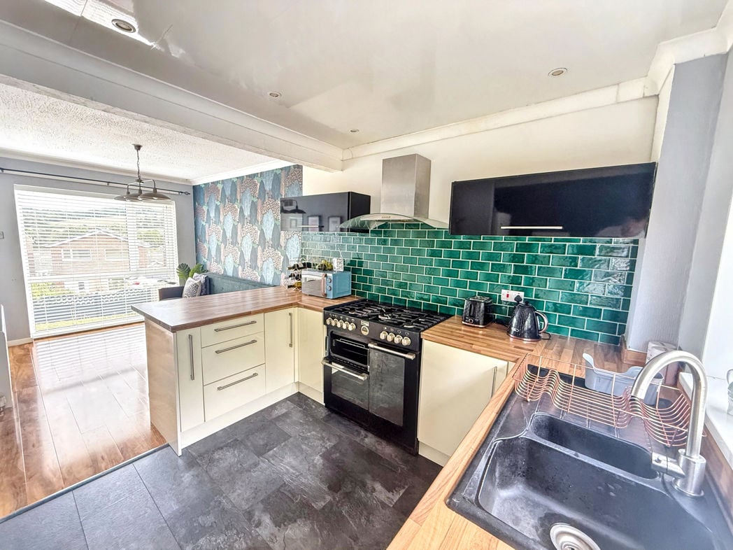 Property image 4 of 13