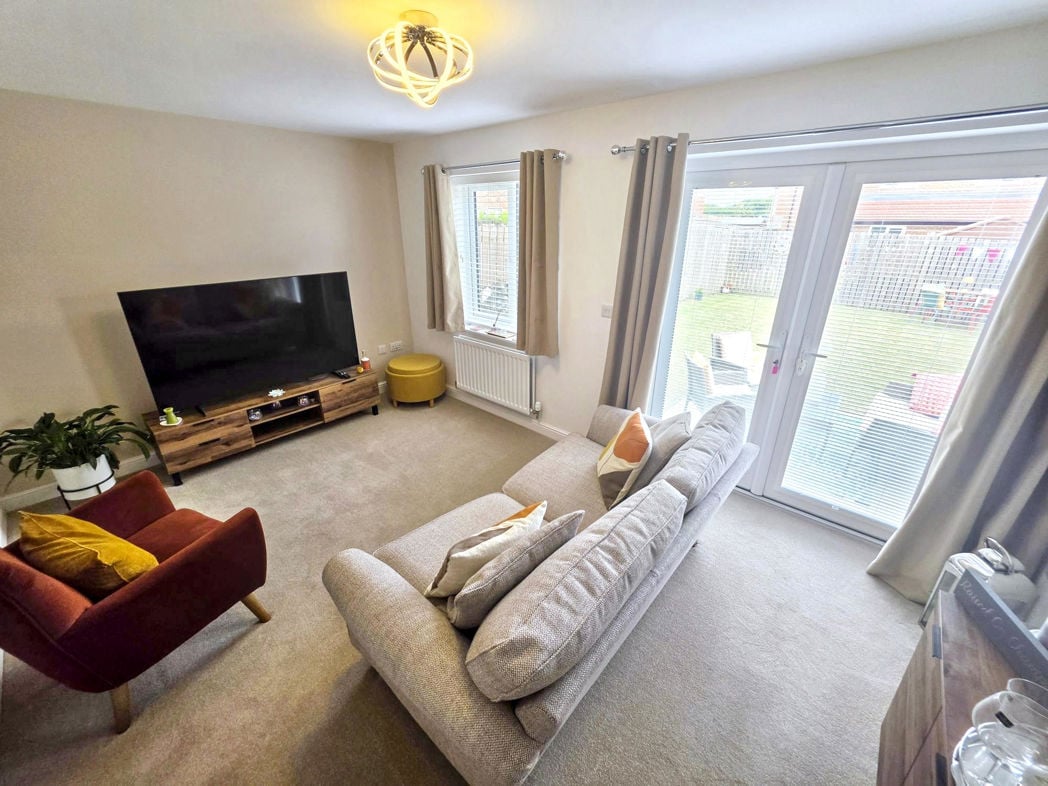 Property image 2 of 26