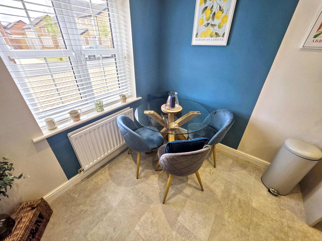 Property image 9 of 26