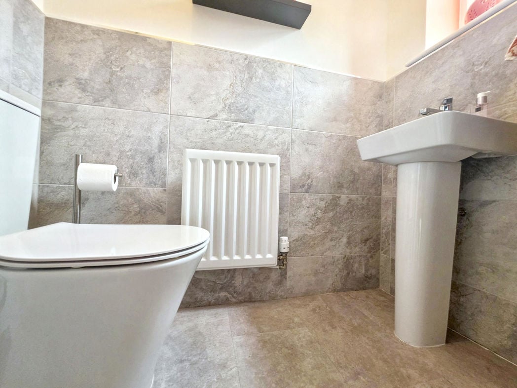 Property image 12 of 26