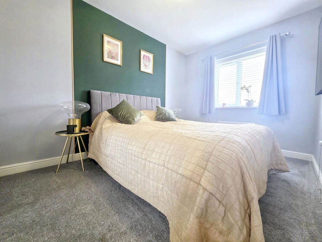 Property image 16 of 26