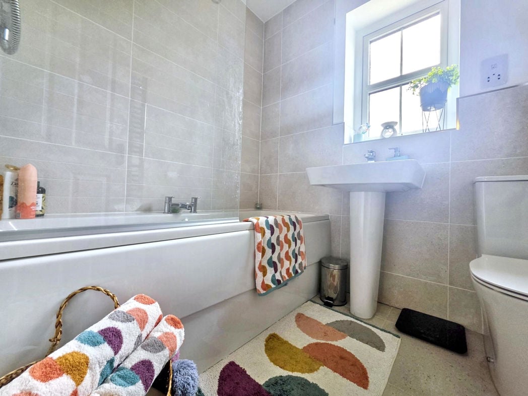 Property image 21 of 26