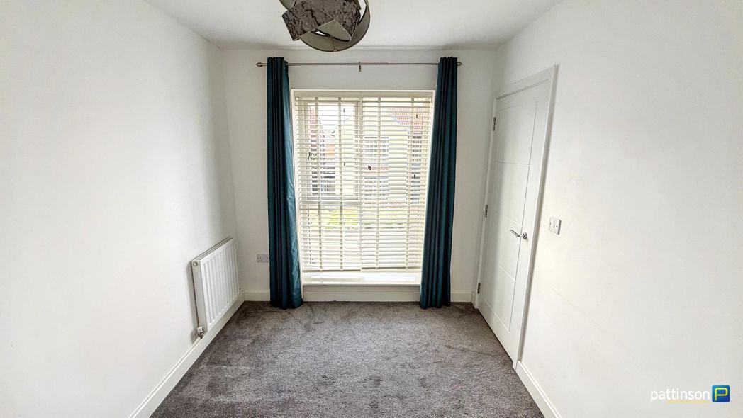 Property image 12 of 26