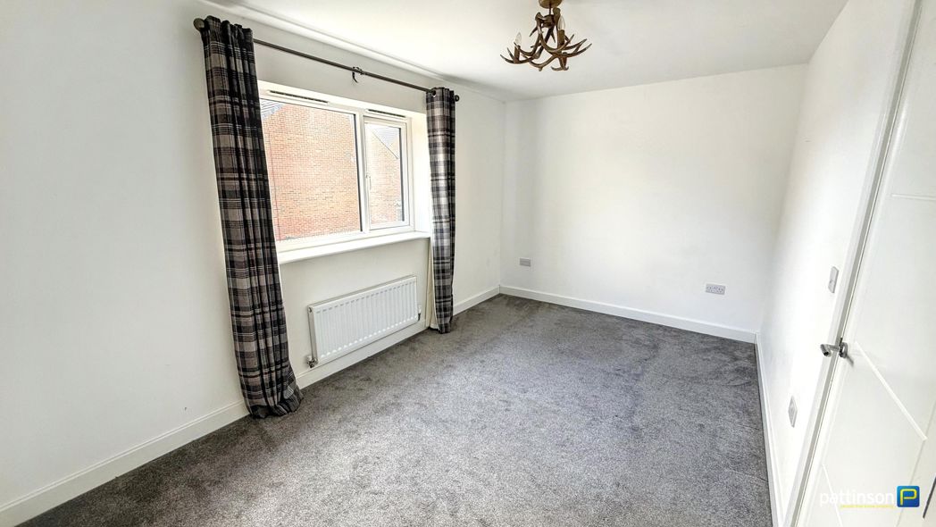 Property image 11 of 26