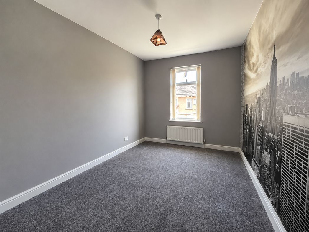 Property image 15 of 17