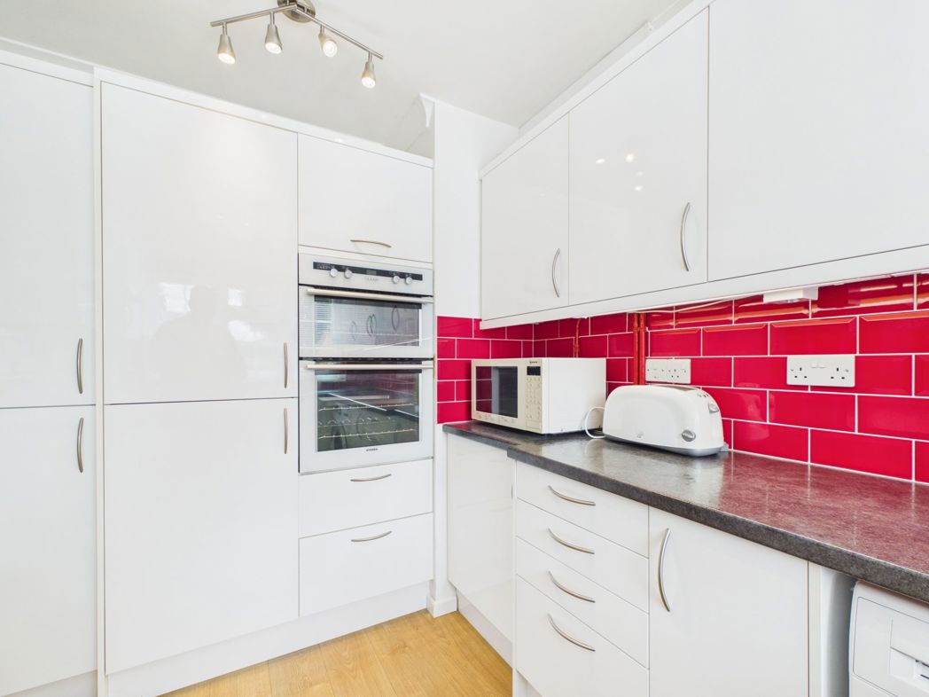 Property image 6 of 24