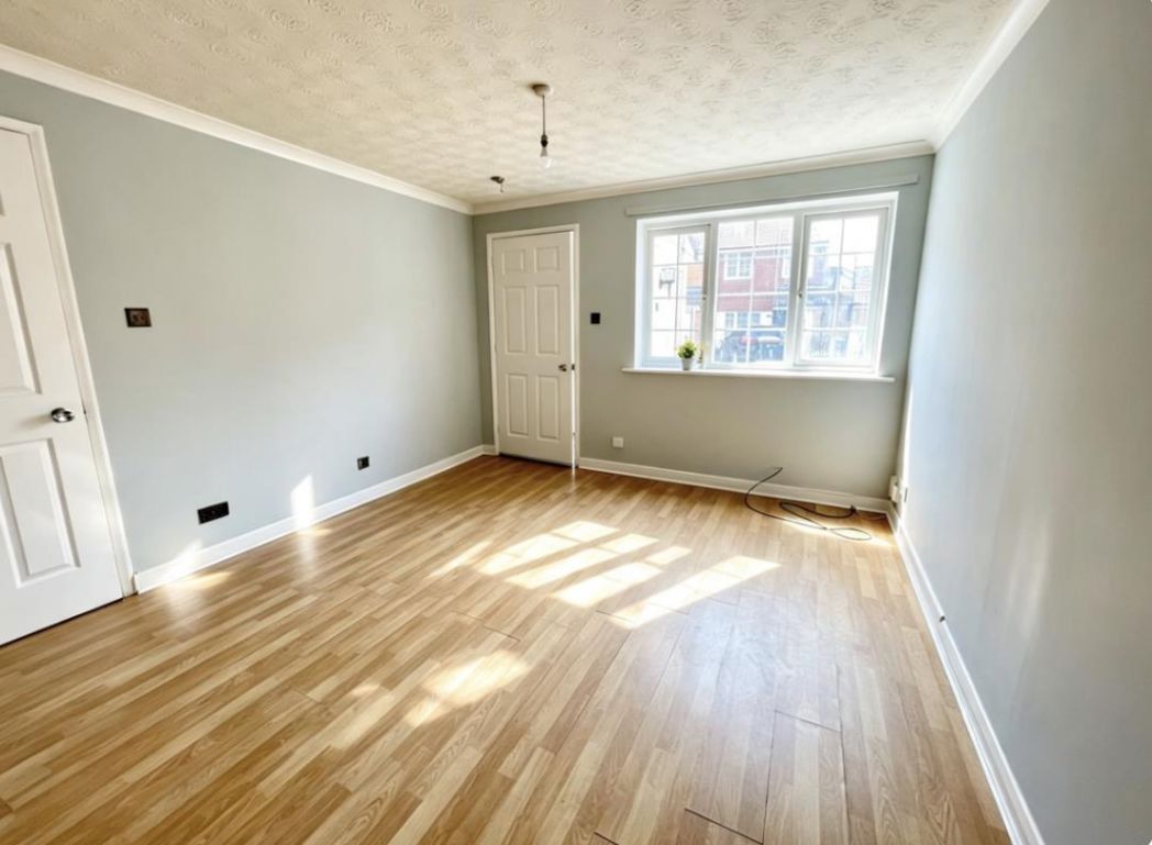 Property image 3 of 7