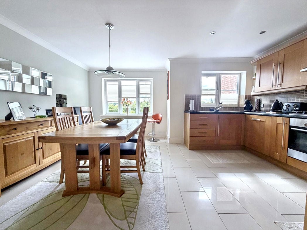 Property image 2 of 29