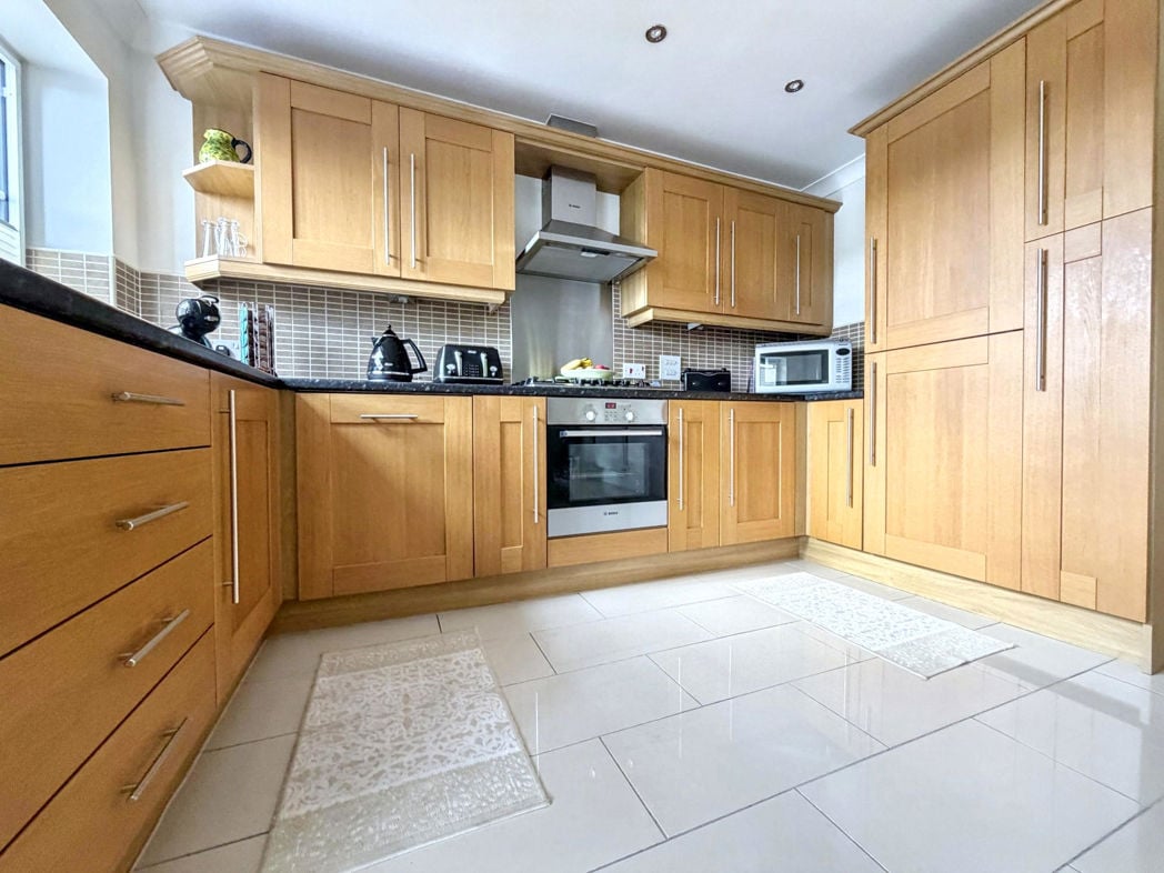 Property image 14 of 29