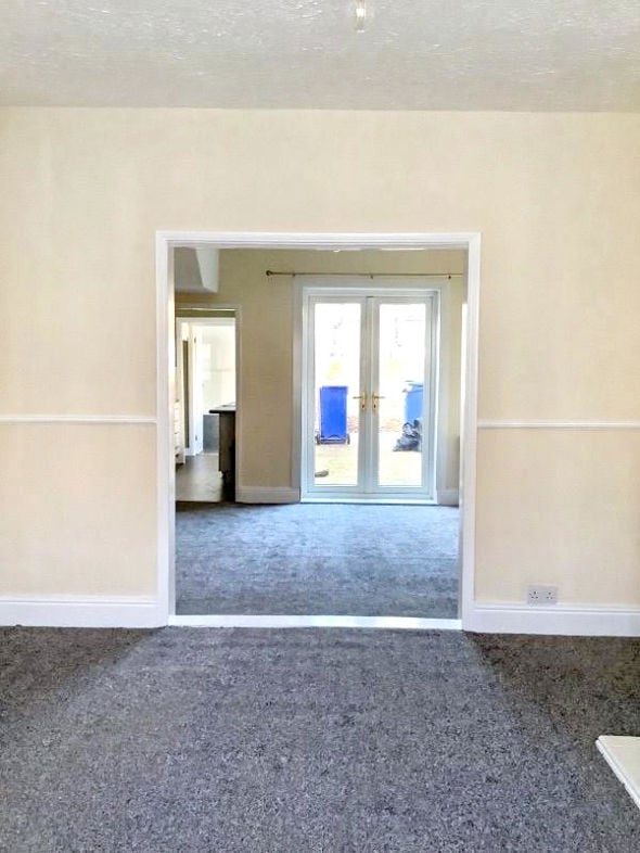 Property image 4 of 20