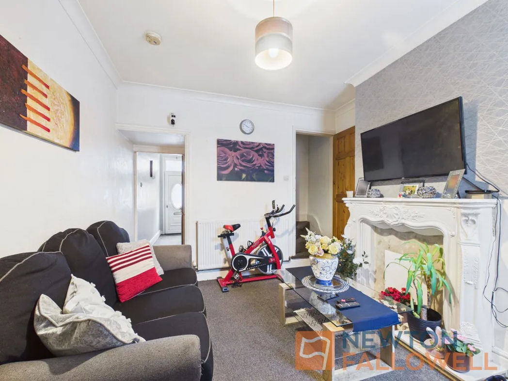 Property image 3 of 8