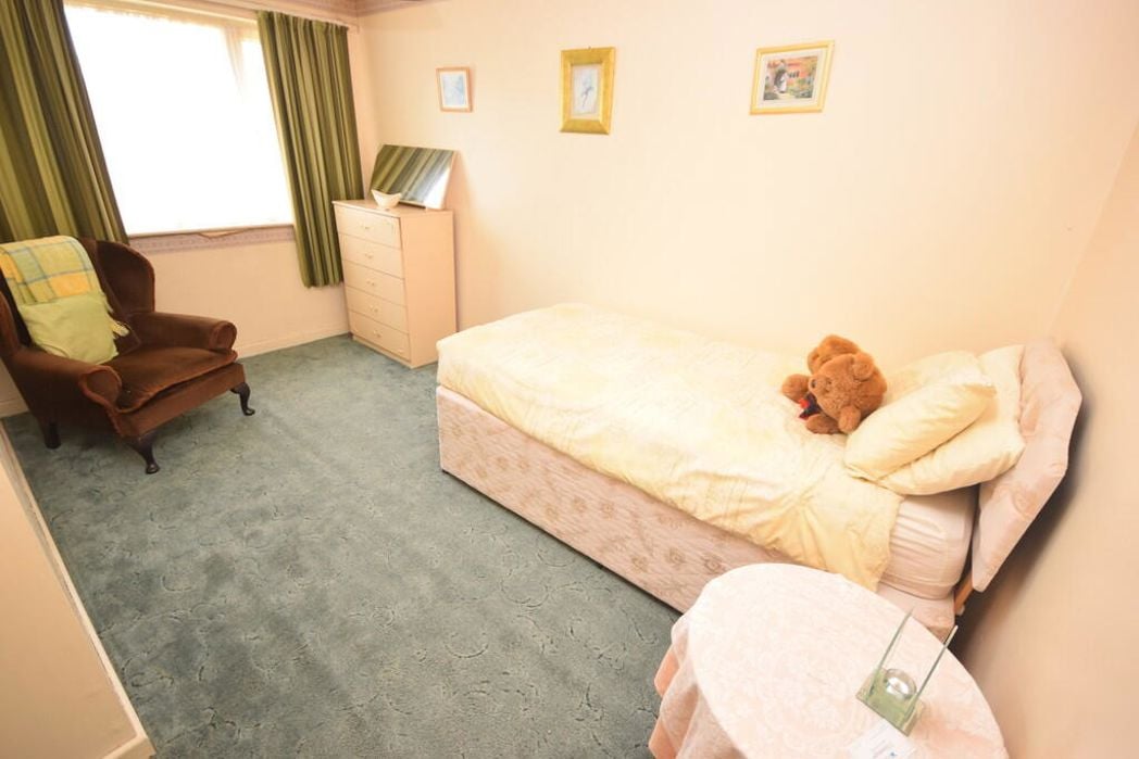 Property image 11 of 15