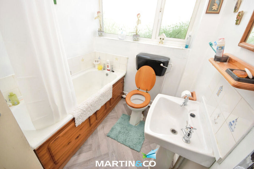 Property image 12 of 15