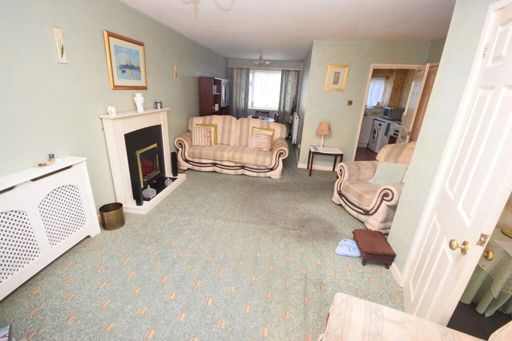 Property image 4 of 15