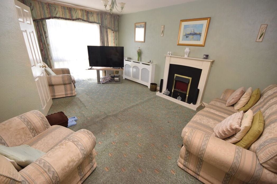 Property image 2 of 15