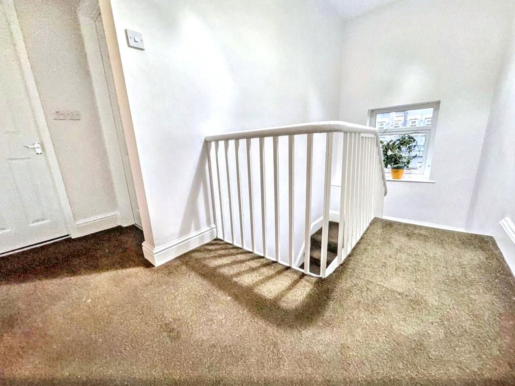 Landing & stairs