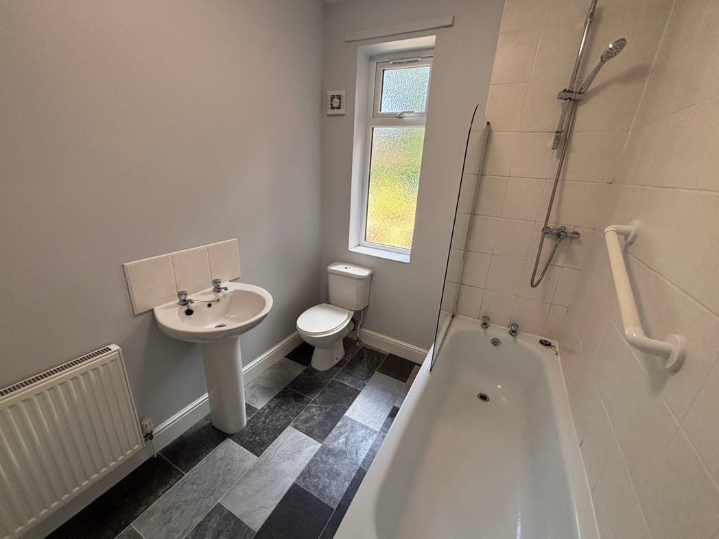 Property image 6 of 6