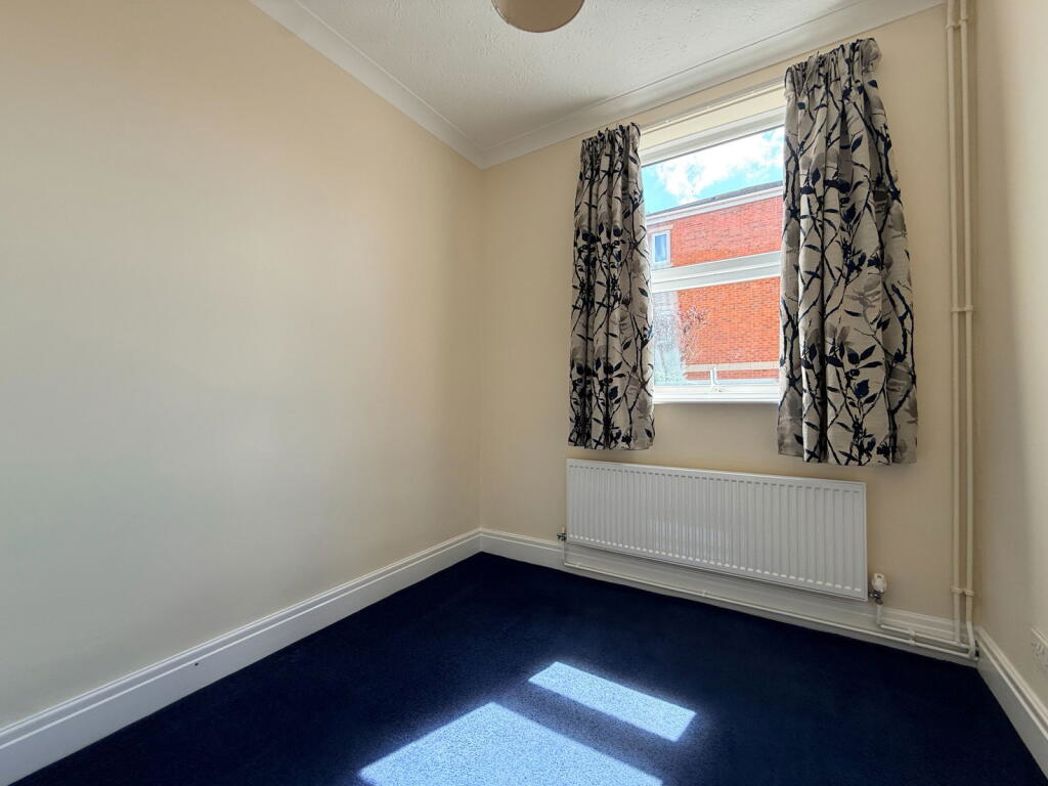 Property image 8 of 17
